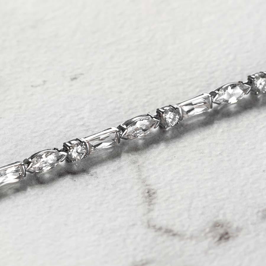 Partial chain of Sterling silver Cantata Medical ID Bracelet showing 3 shapes of cubic zirconia